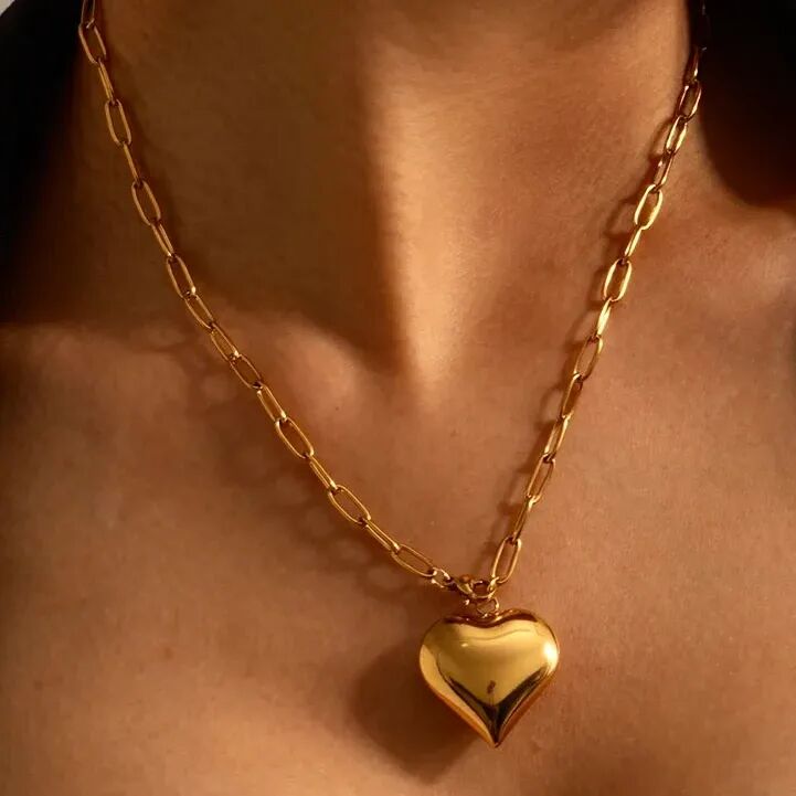 Gold Heart Pendant  Necklace - Image 2