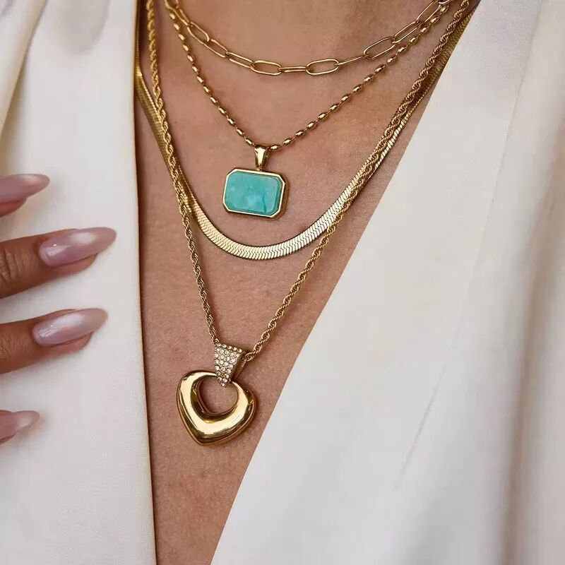 Green Natural Stone Pendant Necklace - Image 2