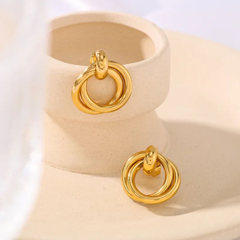 Interlocking Knot Hoop Earrings - Image 5