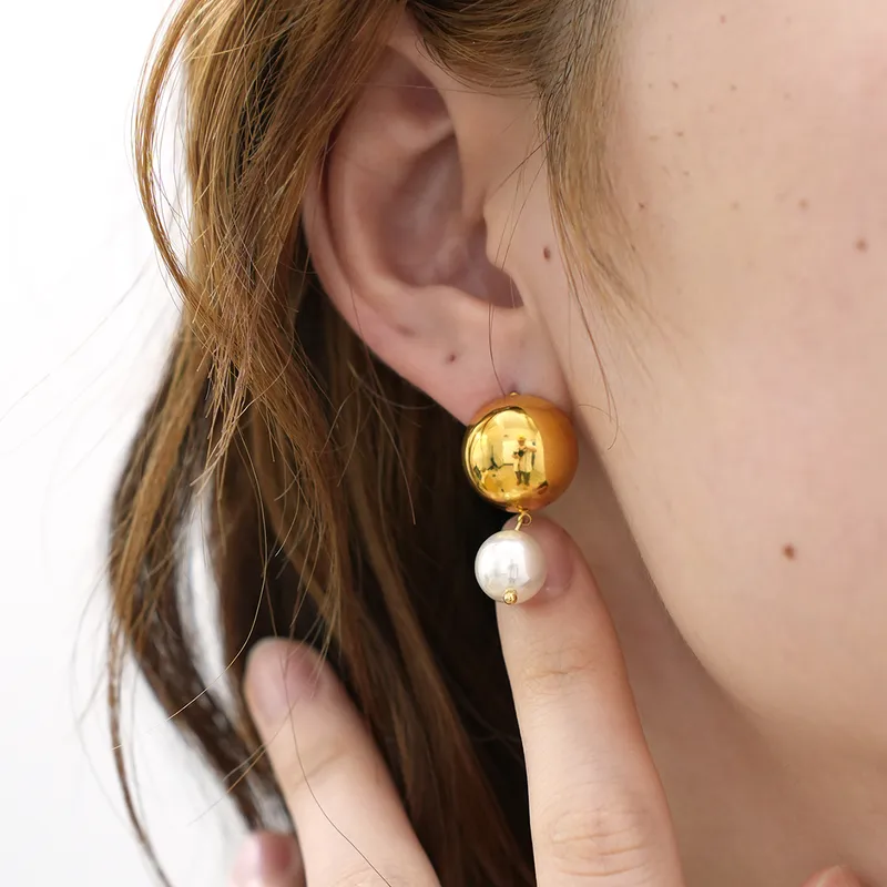 Pearl Drop Earrings - Image 3
