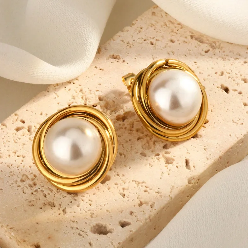 Aurora Pearl Stud Earrings - Image 5