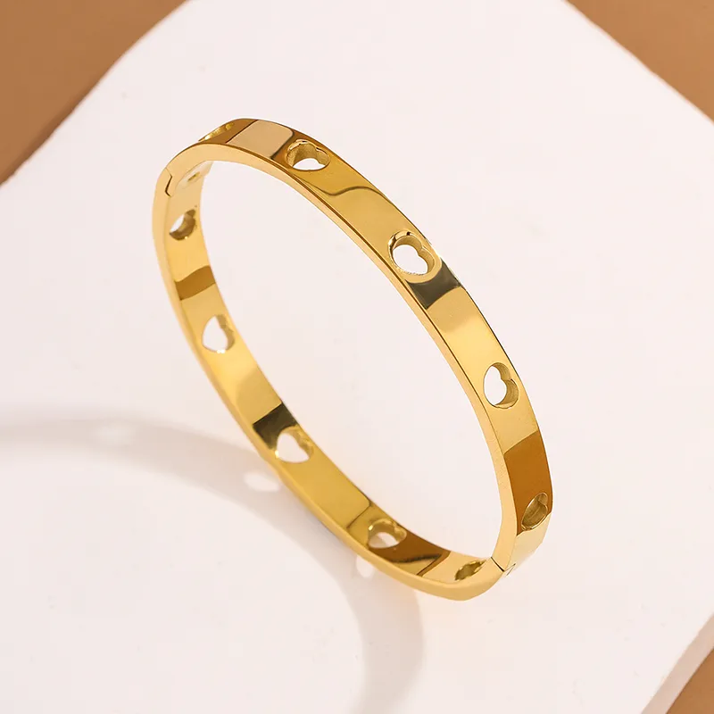 Love Bangle - Image 3