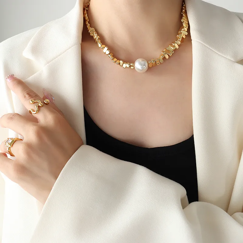 Pebble Choker with Pearl Accent - Image 6