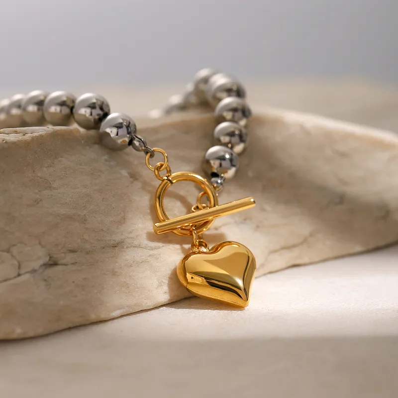 Shimmering Hearts Bead Bracelet - Image 7