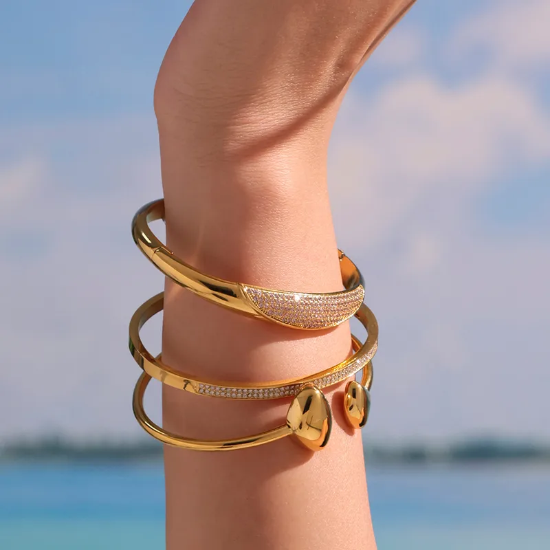 Teardrop Bangle