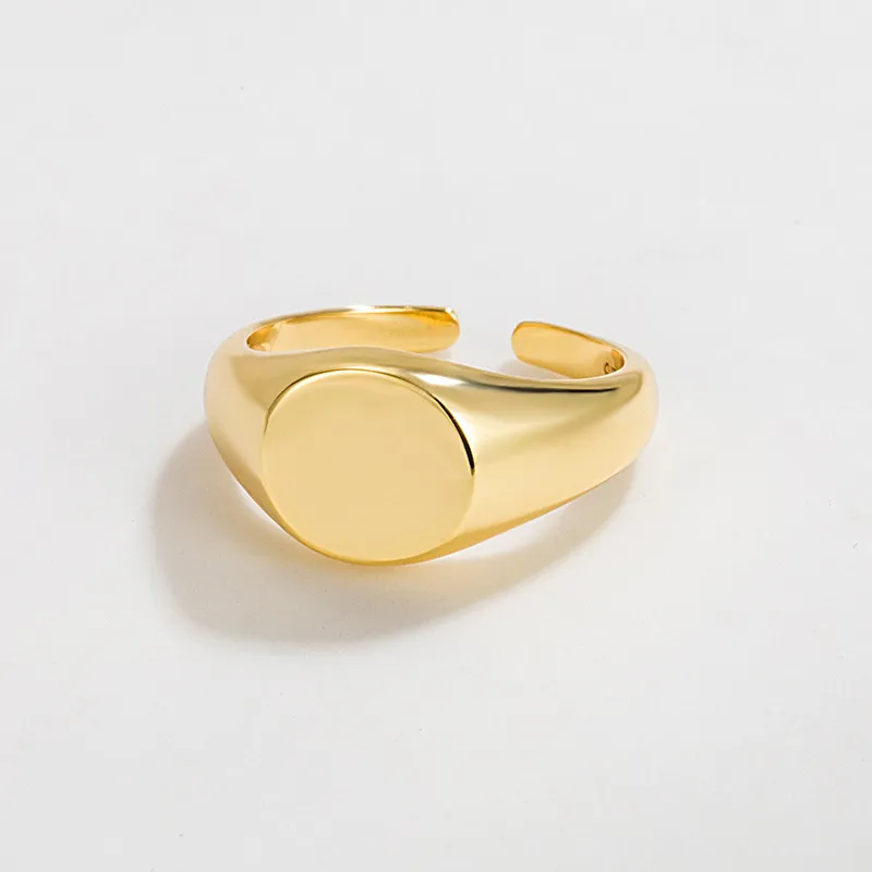 Minimalist Signet Ring - Image 2