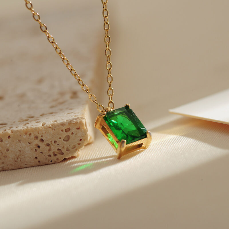 Emerald Green Crystal Pendant Necklace - Image 4