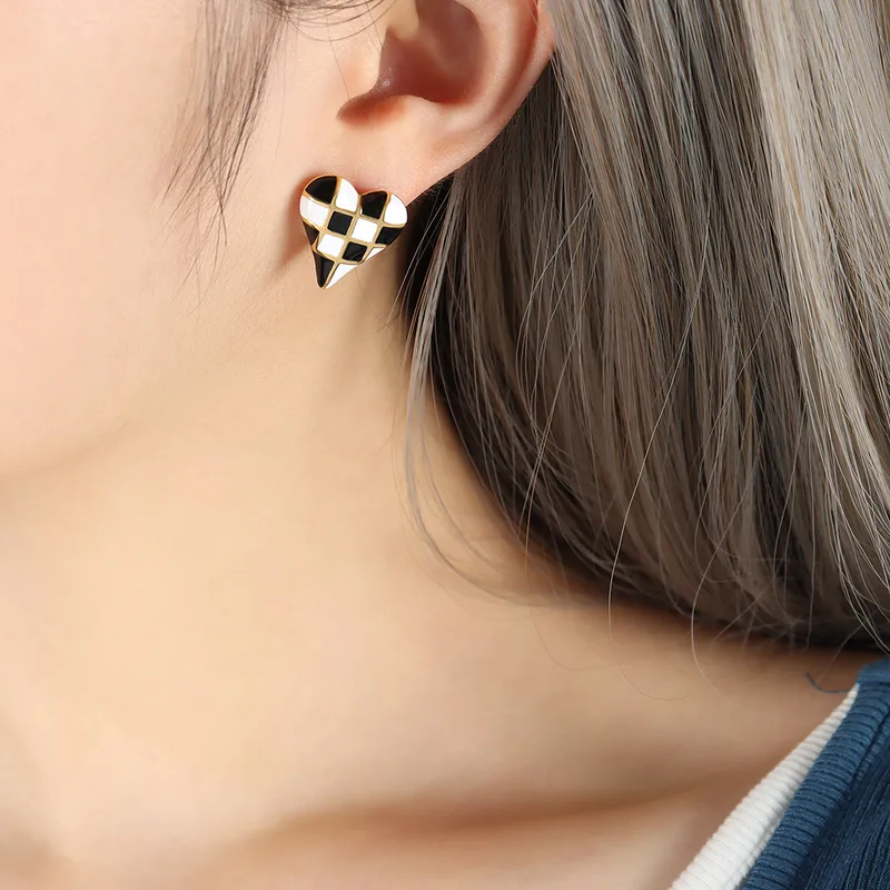 Black & White Geometric Enamel Earring - Image 5