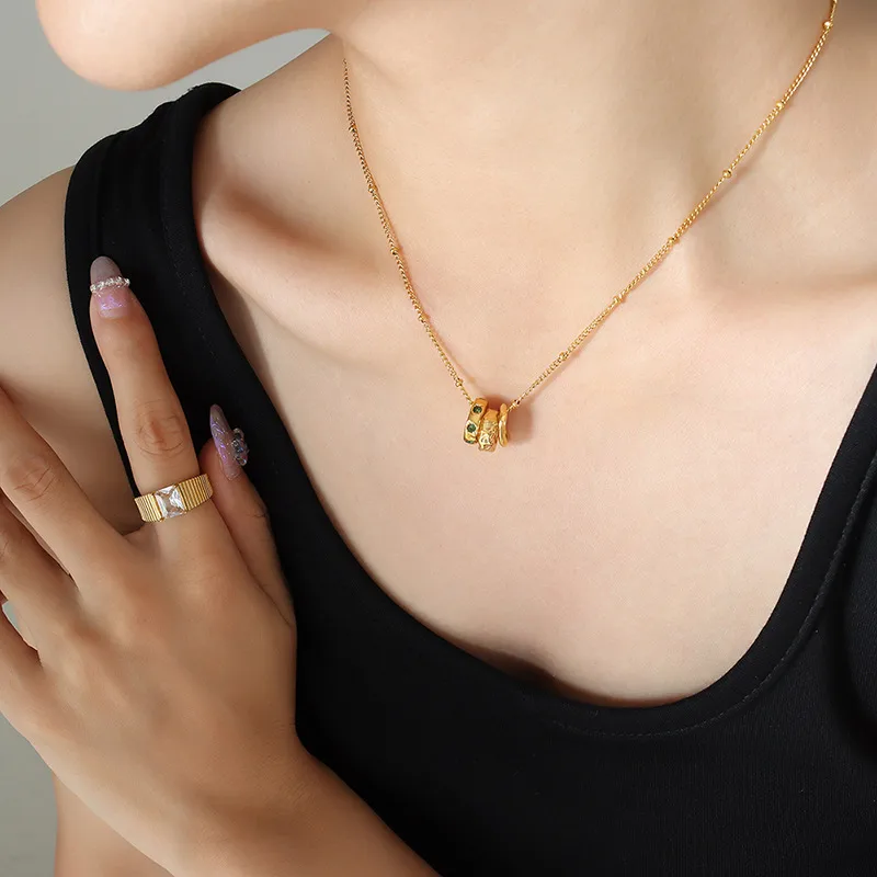 Ring Pendant Necklace - Image 4