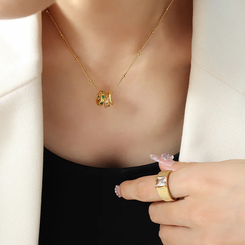 Ring Pendant Necklace - Image 3