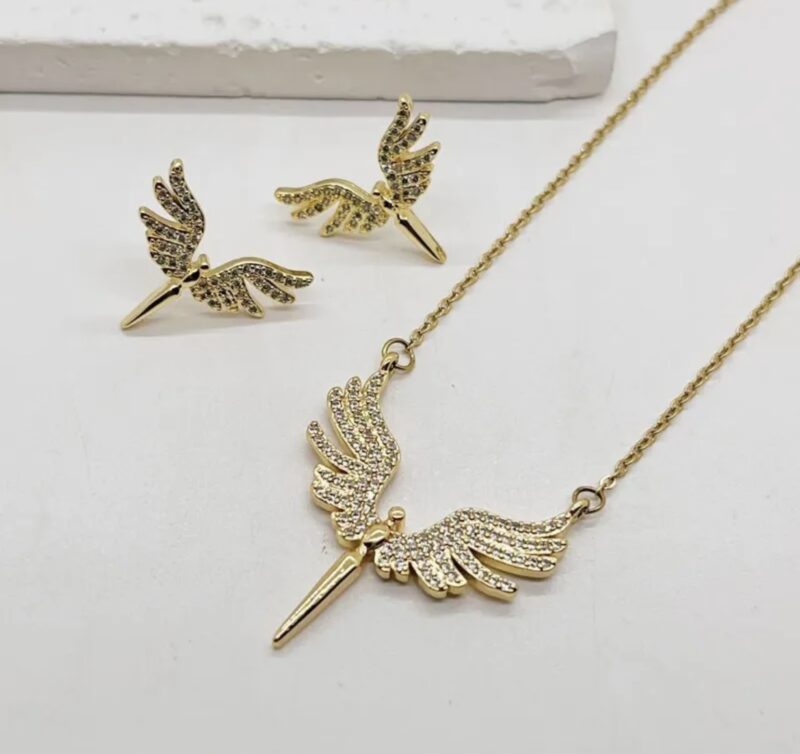 Elegant Angel-Wing Pendant Necklace - Image 3