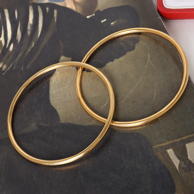 Eterna Classic Gold Bangle - Image 4