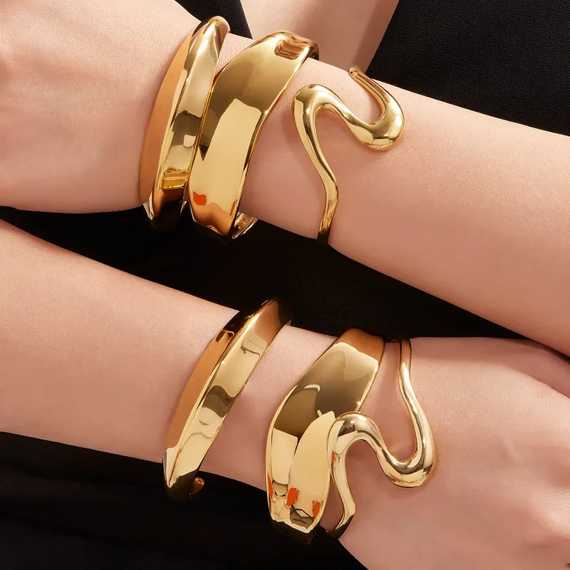 Aurora Bold Gold Cuff
