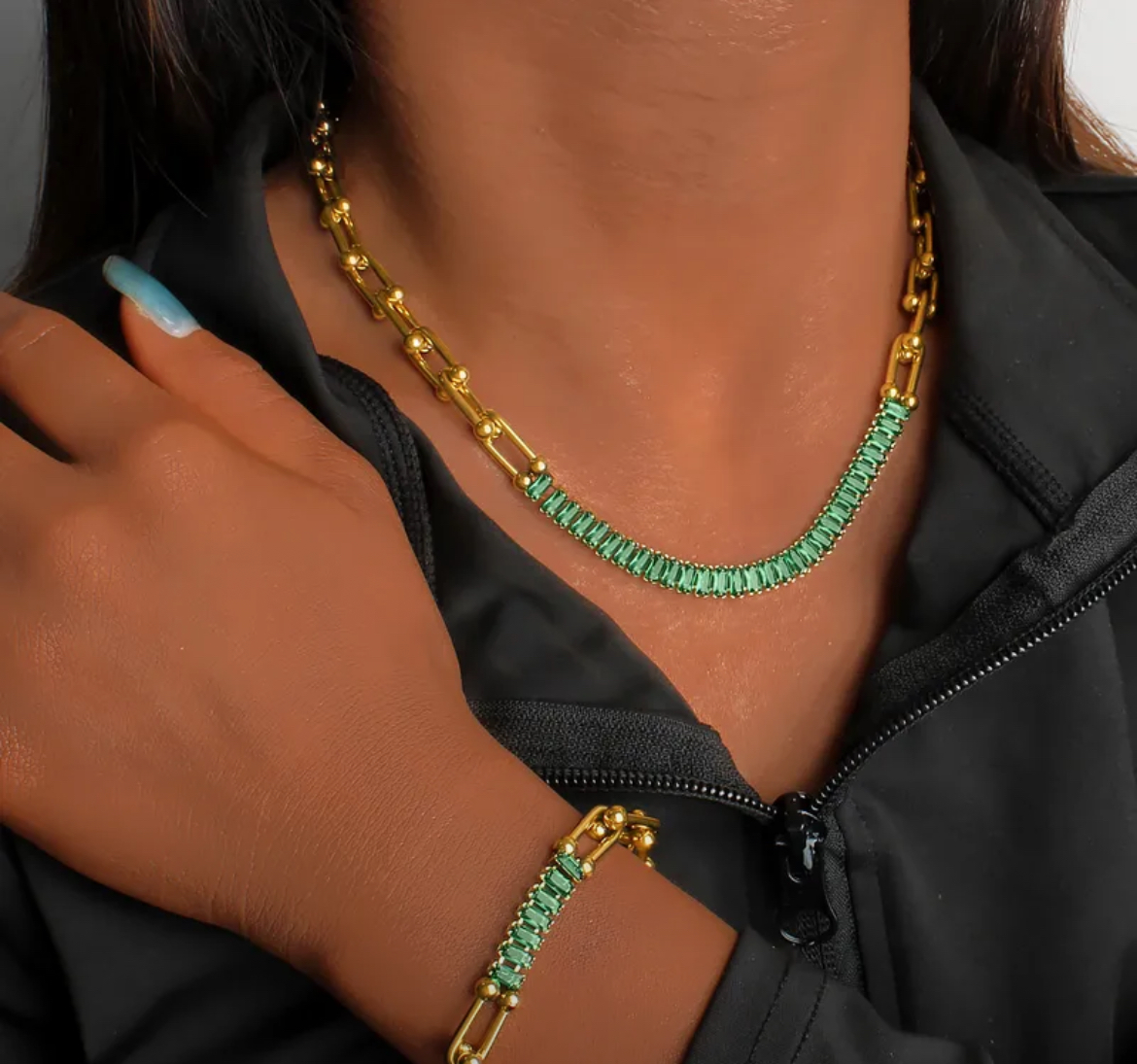 Emerald Link Charm Necklace - Image 3