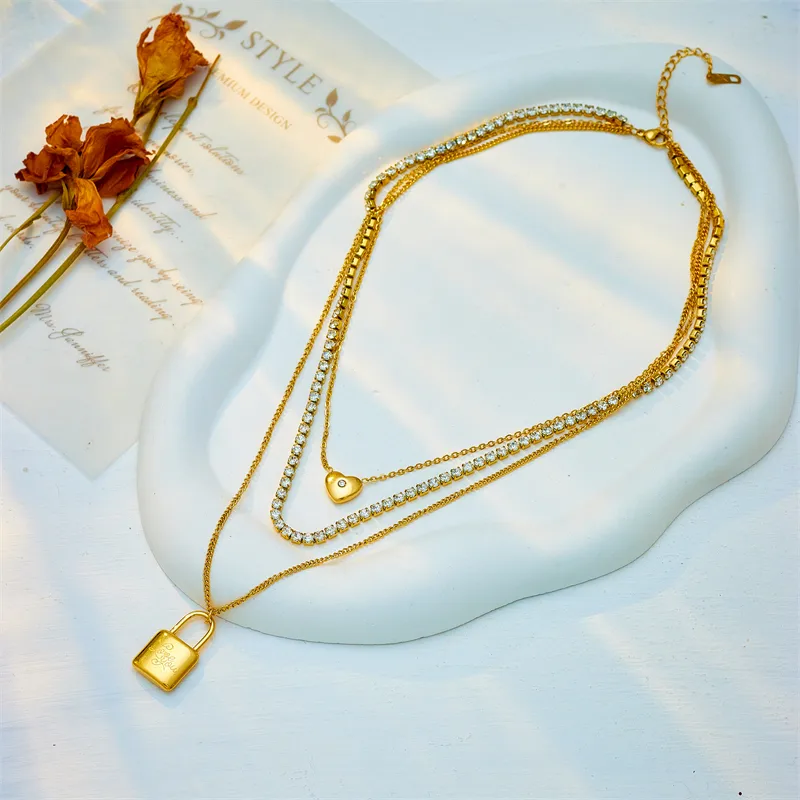 Layered Heart & Lock Pendant Necklace - Image 4