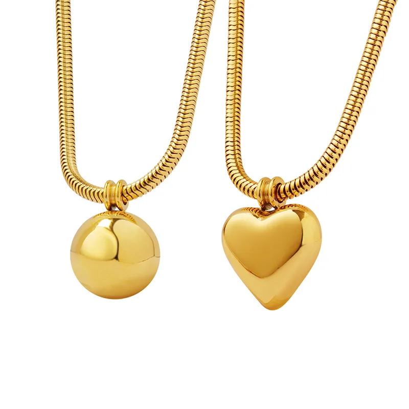 Gold Pendant Necklace