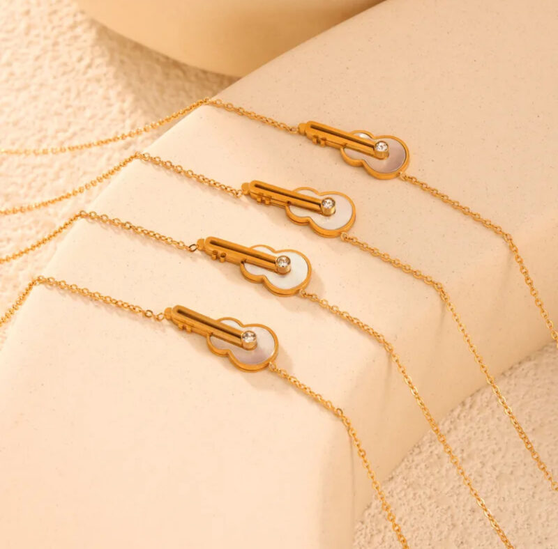 Key to Heart Pendant Necklace - Image 9