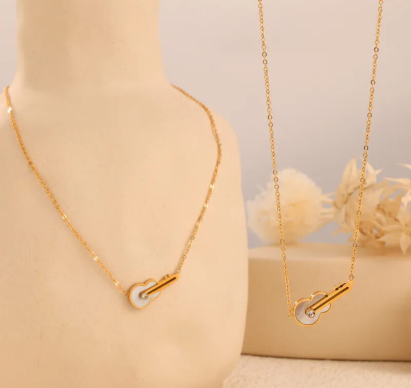 Key to Heart Pendant Necklace - Image 2