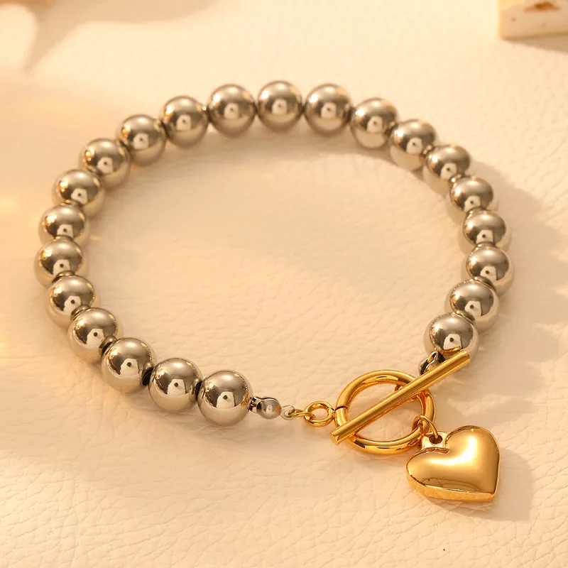 Shimmering Hearts Bead Bracelet - Image 3