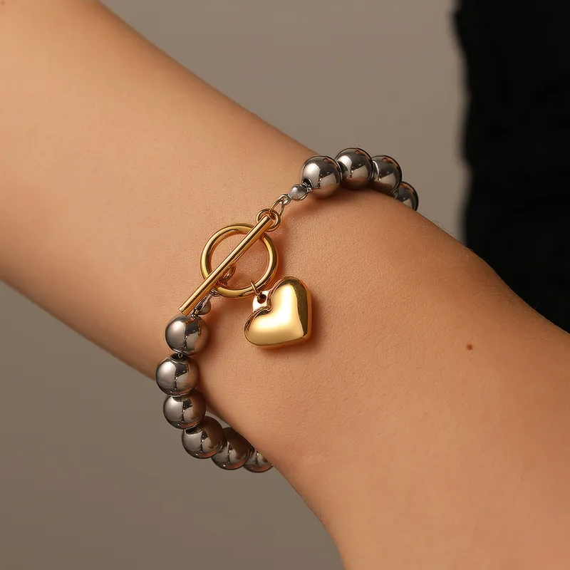 Shimmering Hearts Bead Bracelet - Image 2